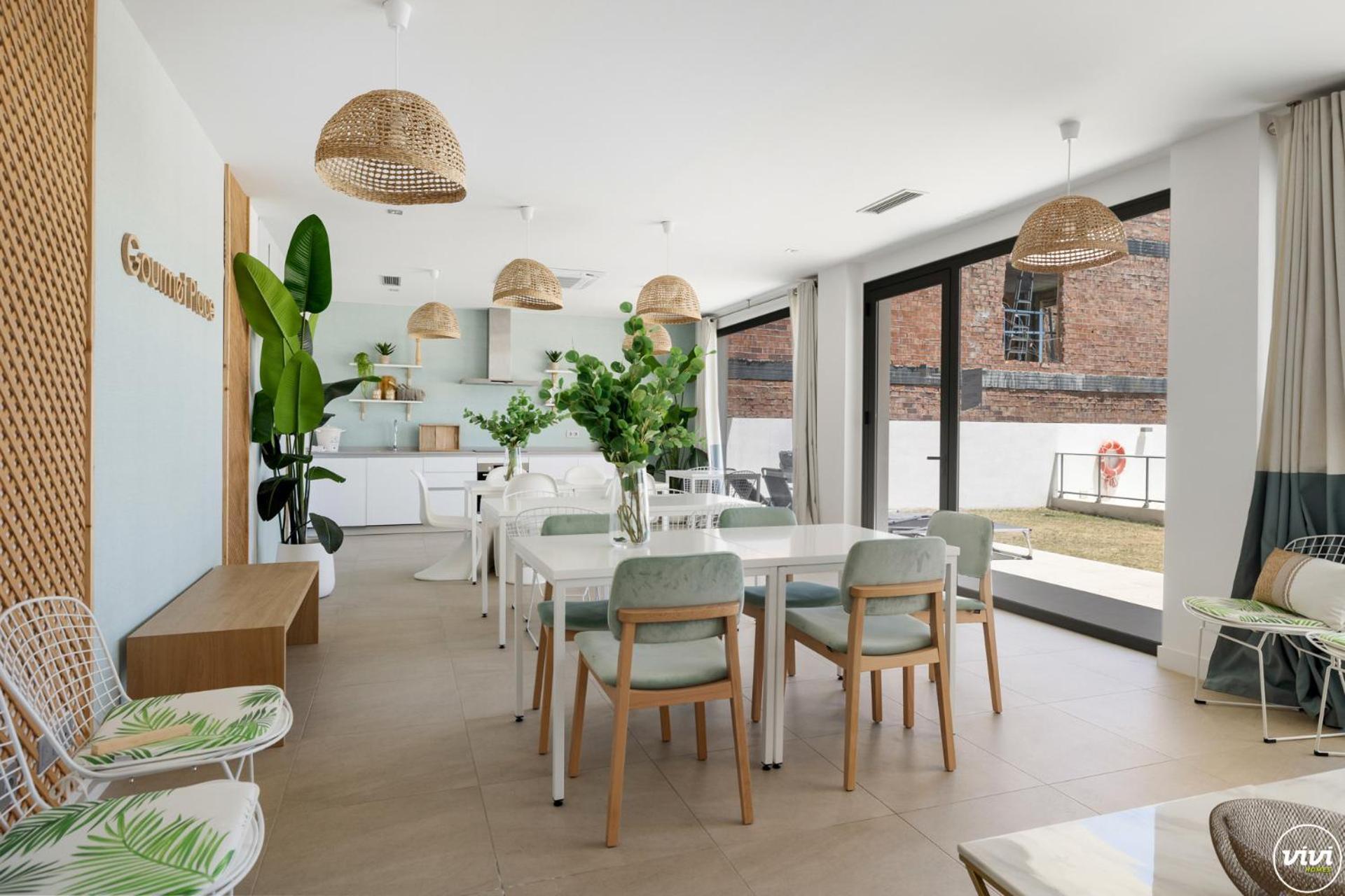 Vivi Homes - Blossom Pool, Gym & Terrace *